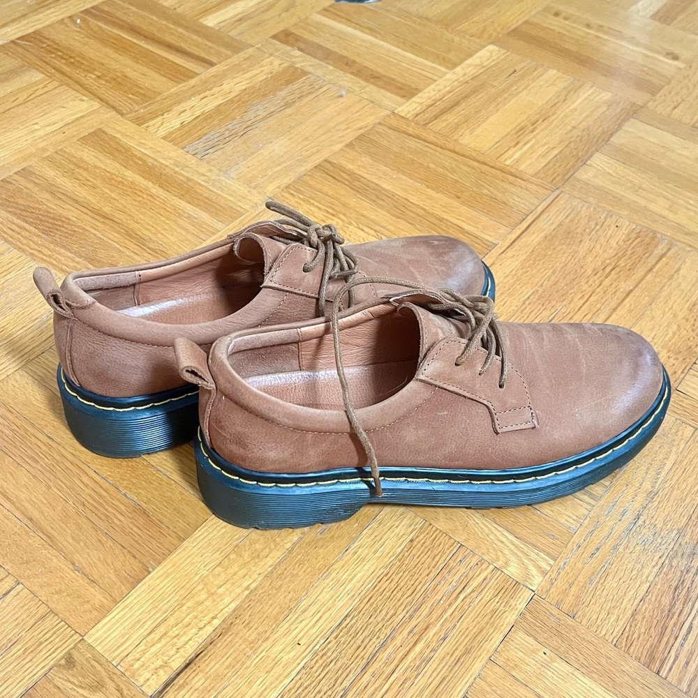 Classic Brown Leather Women’s Shoes